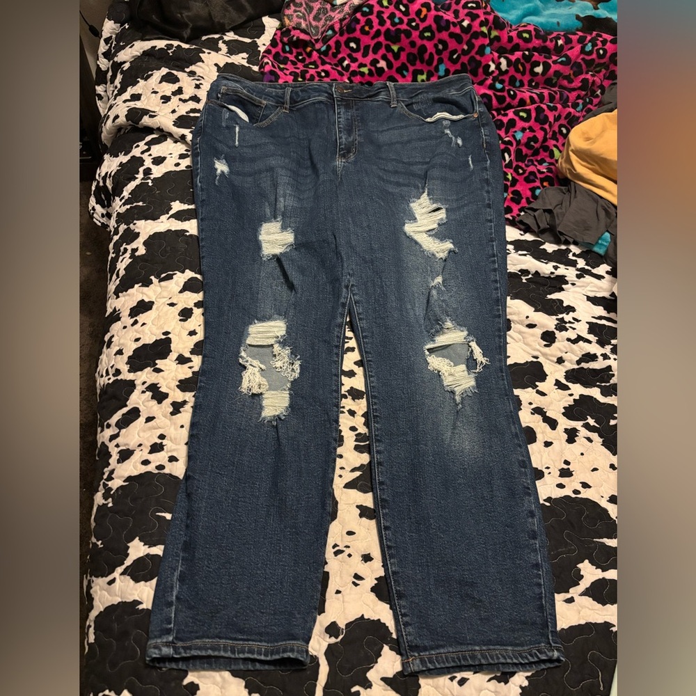 Judy Blue Dark Blue Distressed Boyfriend Jeans